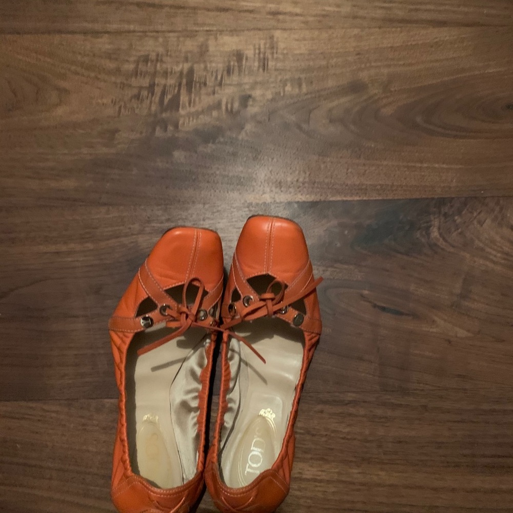 Tods orange ballet flats